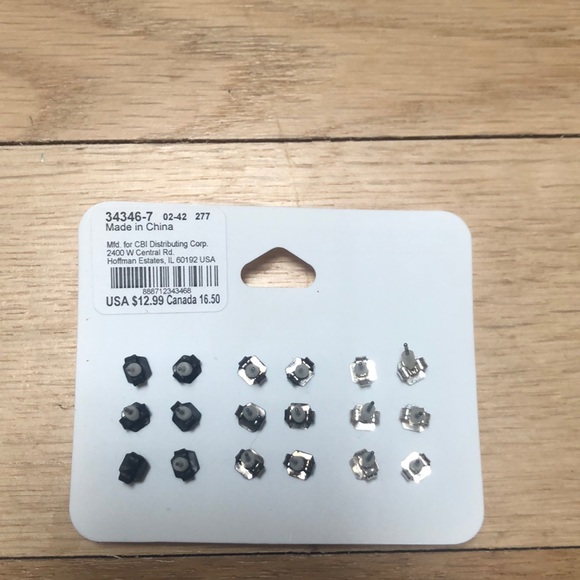 Earrings - Picture 2 of 2